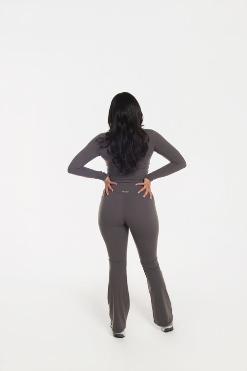 Load image 1 in gallery view. Varsity Flare Leggings - Gray