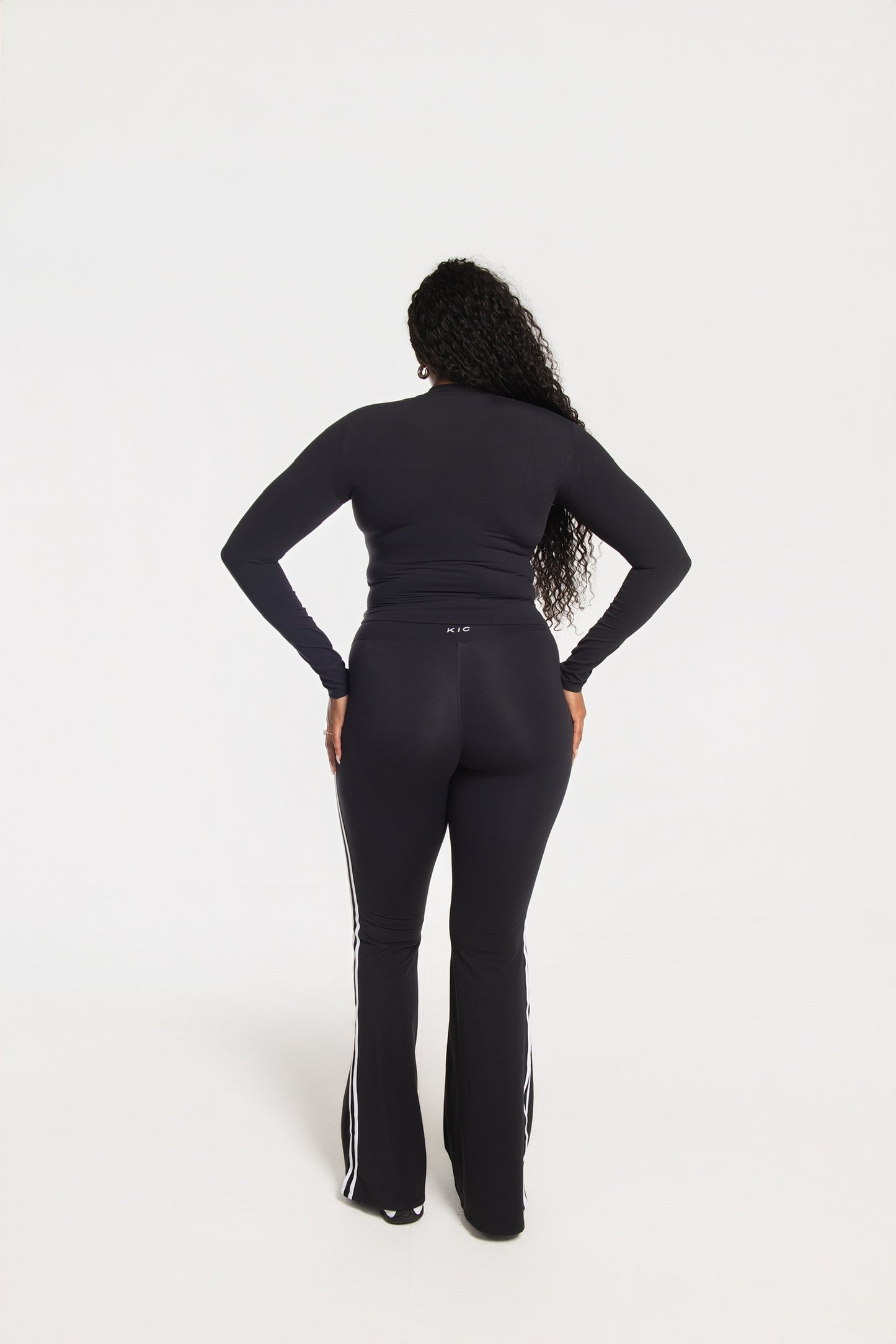 Sideline Stripe Flare Legging